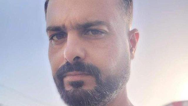 Nadi Sallout, integrante del equipo de almacén de la ONG de José Andrés.