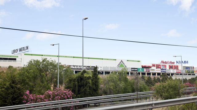Una zona comercial en la ciudad de Toledo.