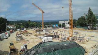 Las obras de construcción del Centro de Protonterapia de Galicia, que se ubicará en el entorno del Clínico de Santiago.