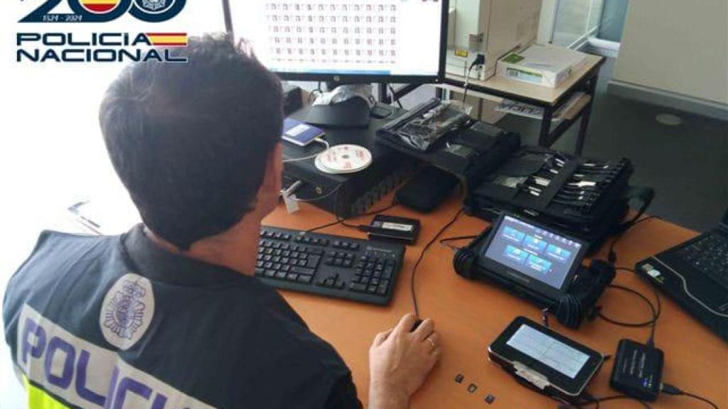 Imagen de archivo de un investigador de la Policía Nacional.