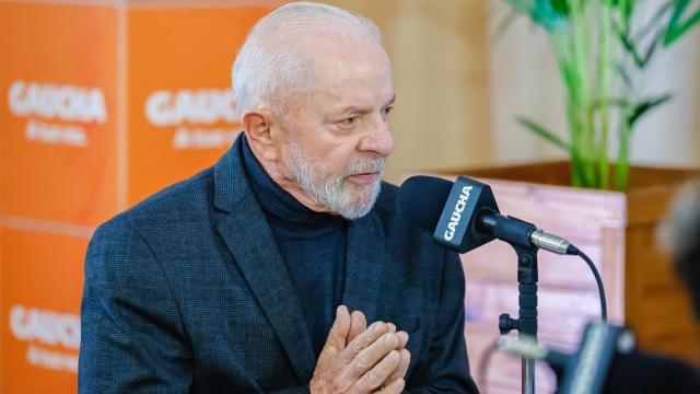 El presidente de Brasil, Luiz Inácio Lula da Silva en una entrevista con Radio Gaúcha