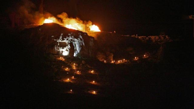 Los montones de mata, prendidos en Carcelén (Albacete). Foto: Turismo Carcelén.