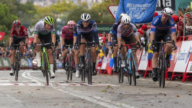 Final de una etapa de La Vuelta a España en su edición del 2023.