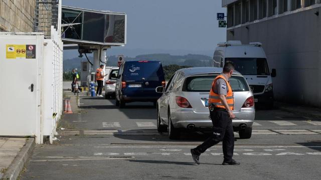 Llegada al aeropuerto de Alvedro (A Coruña), a 19 de agosto de 2024, de los cuerpos de los tres tripulantes gallegos fallecidos en el naufragio del pesquero Argos Georgia, a 200 millas de las Malvinas, ocurrido el 23 de julio de 2024