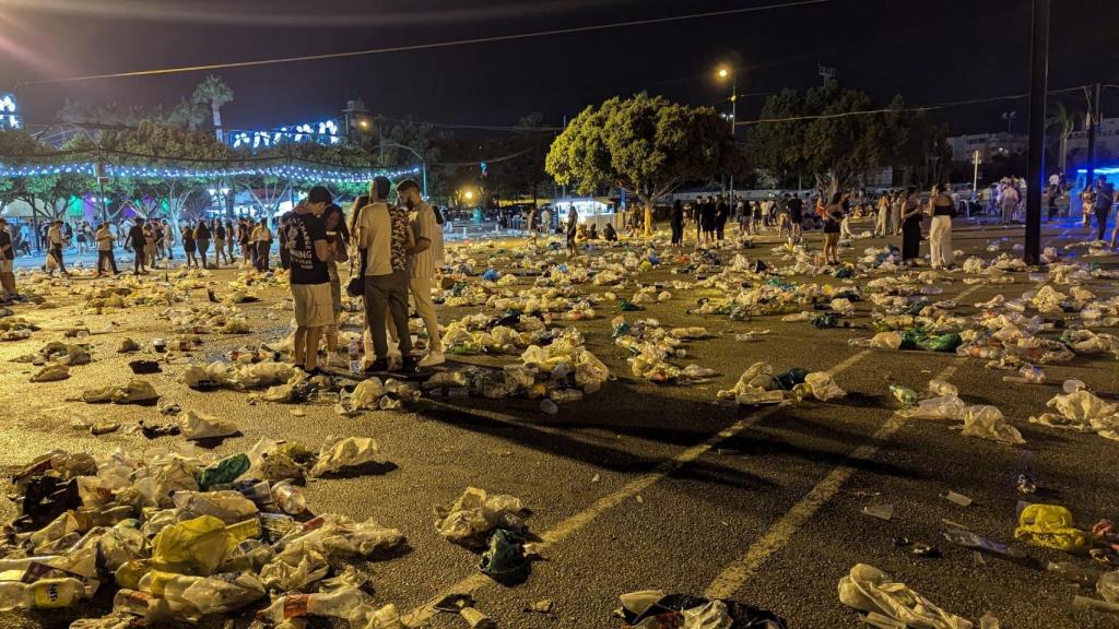 El estado del botellón sobre las cuatro de la mañana.