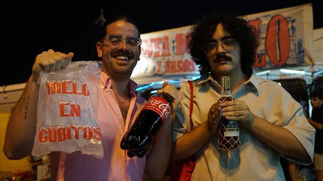 Imágenes del 'botellón', superviviente en la Feria de Málaga.