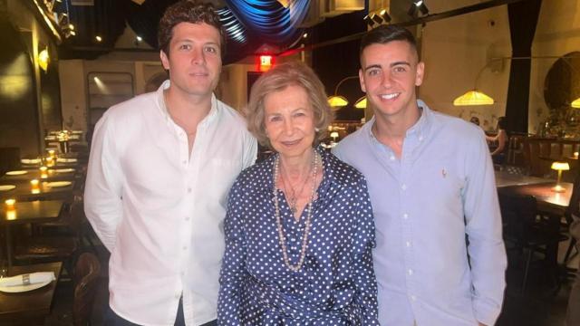Ricardo junto a la Reina Sofía en una de sus visitas a Nueva York