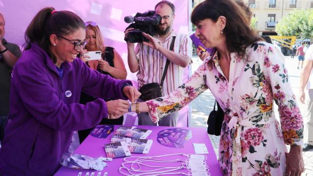 La ministra de Igualdad, Ana Redondo, se reúne con la alcaldesa de Palencia, Miriam Andrés, y participa en la presentación de los Puntos Violeta que se instalarán en la capital palentina con motivo de las fiestas patronales de San Antolín