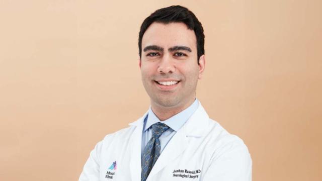 El doctor Jonathan J. Rasouli.