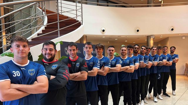 El OAR Coruña presenta su plantilla para el asalto a División de Honor Plata