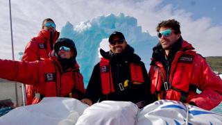 Miguel Ángel Tobías surcará el sur de Groenlandia a bordo de bicicletas naúticas.