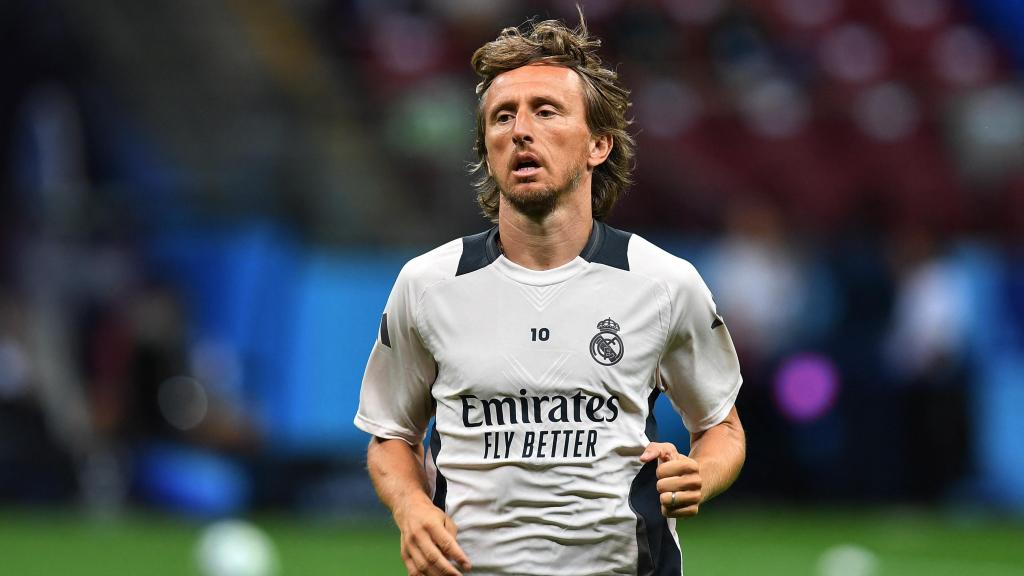 Modric, durante un calentamiento.
