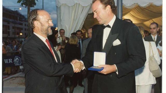 El exalcalde de Valladolid, Javier León de la Riva, y Bertín Osborne en la inauguración del barrio Parque Alameda