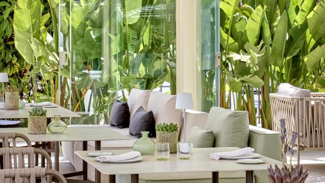 El nuevo exclusivo bar la Milla de Oro de Marbella: en una casona andaluza y más de 900 champagnes