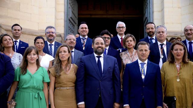 Paco Núñez invita a todos los castellano-manchegos a vivir la Feria de Albacete.