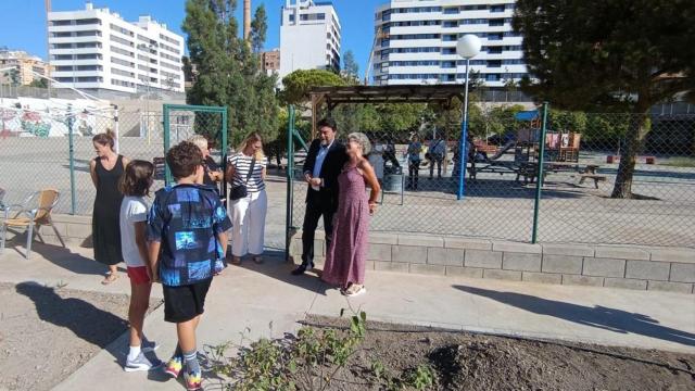 Visita del alcalde Luis Barcala al Colegio Benalúa.