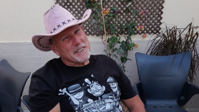 El fallecido, Martin Allwright, en una imagen de la colecta que ha abierto su mujer para pagar  un abogado.