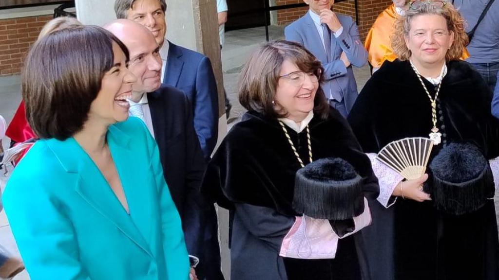 Diana Morant y la rectora de la UA Amparo Navarro, antes del acto de apertura del último curso en la UA.