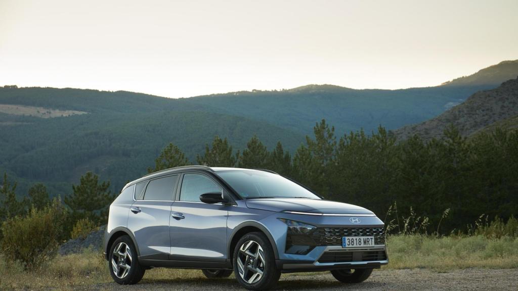 El experto señaló que la suspensión prioriza la comodidad, el coche pisa bien en autovía y responde con soltura para moverse con dos o tres pasajeros.