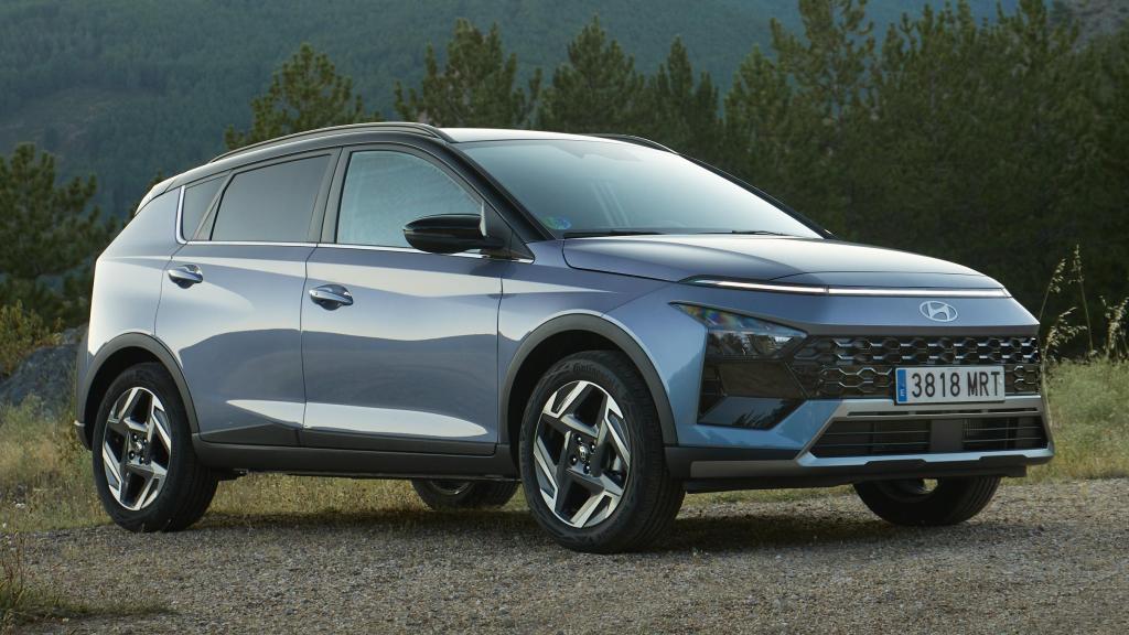 El experto señaló que la suspensión prioriza la comodidad, el coche pisa bien en autovía y responde con soltura para moverse con dos o tres pasajeros.