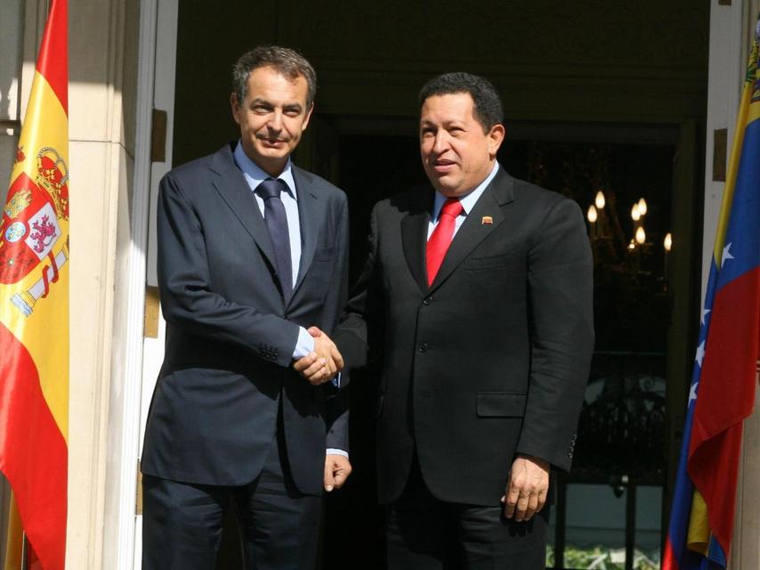 Zapatero junto a Hugo Chávez en una imagen de archivo.