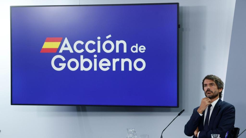 El ministro de Cultura, Ernest Urtasun, en la sala de prensa de La Moncloa, en una imagen de archivo..