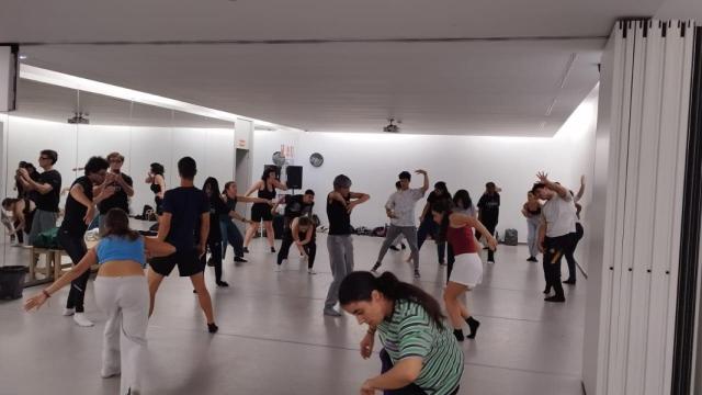 Taller de danza 'Layouth Dance Project' en El Túnel del barrio Oliver de Zaragoza