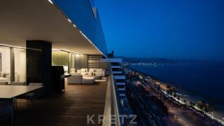 Imagen de la terraza de uno de los áticos de superlujo de Sierra Blanca Estates en el litoral oeste de Málaga.