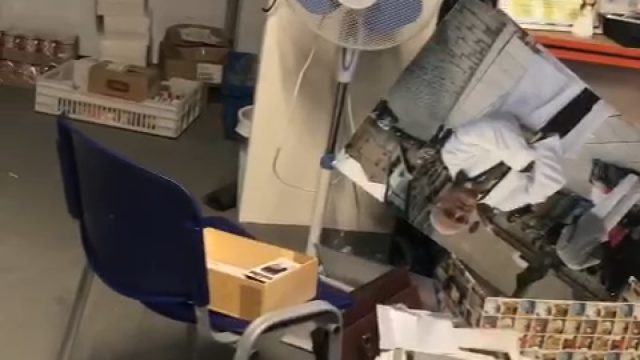 Los ladrones han dejado todo revuelto.