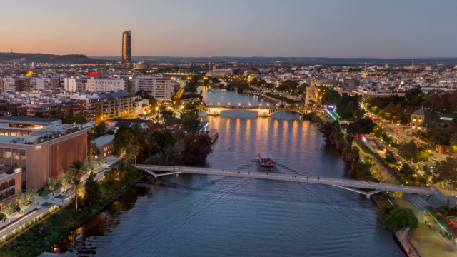 Proyección de la pasarela que se construirá sobre el Guadalquivir.