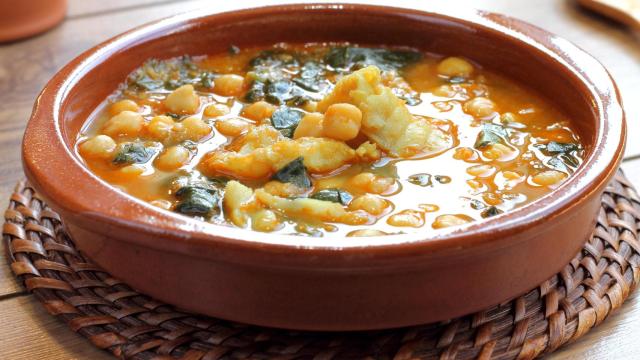 Una Borreta Alcoyana con garbanzos.