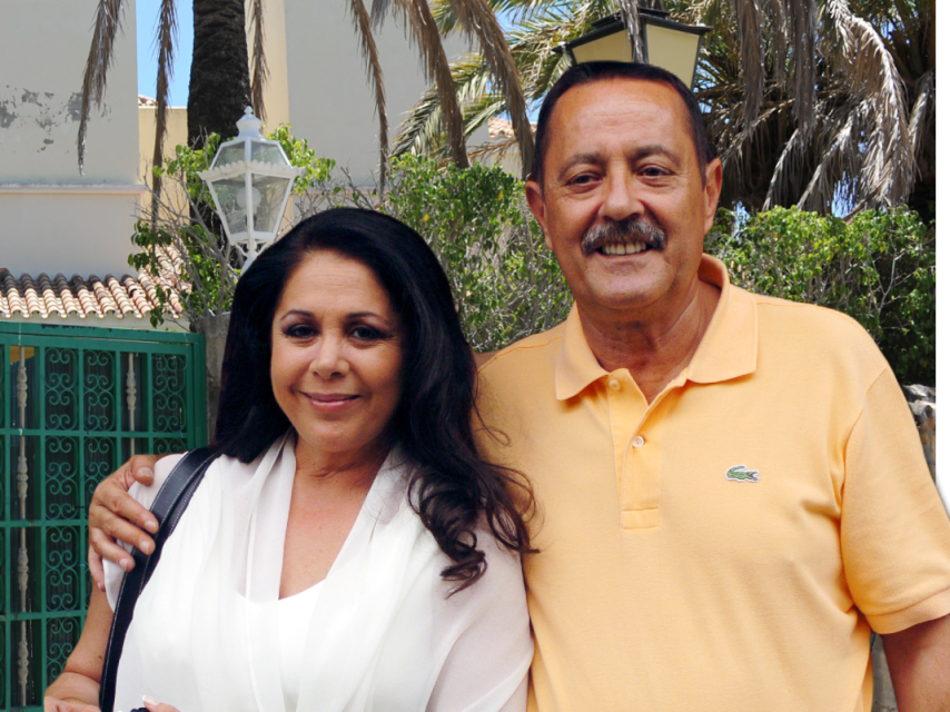 Isabel Pantoja and Julián Muñoz in a photomontage with 'Mi Gitana'.