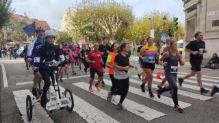 Carrera en favor de los afectados por la Esclerosis Múltiple y sus familias.