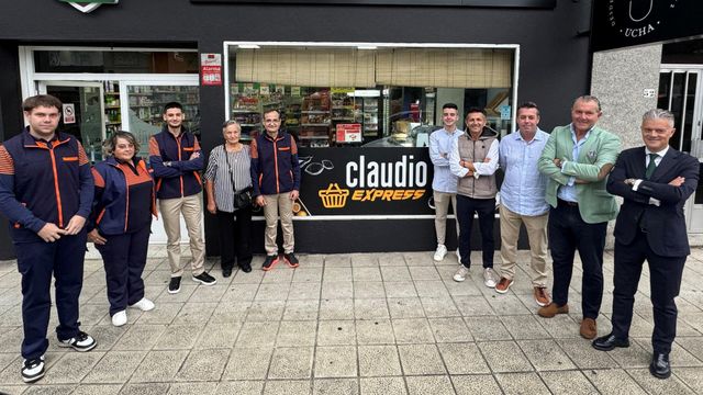 Inauguración del nuevo Claudio Express en Poio.