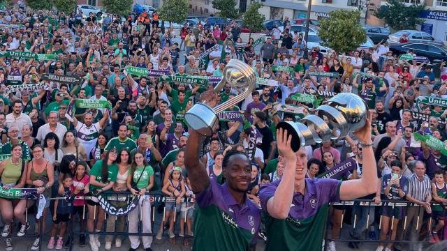 Cientos de personas en el Santuario de la Virgen de la Victoria el pasado mes de septiembre celebrando la Intercontinental.