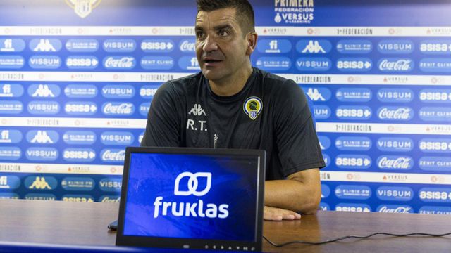 Rubén Torrecilla en rueda de prensa.