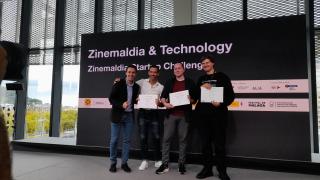 De izquierda a derecha: representantes de la startup ganadora en la categoría nacinal, Dubme; junto al representante de Kaspar K1, la startup que se ha alzado con la mención especial por sus valores de emprendimiento, y el ganador de la categoría internacional Sonic Alchemist.