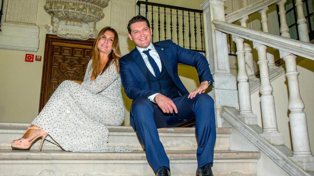 Los difíciles días de Silvia, la esposa de Manu Tenorio, y su apoyo tras el escándalo de los Inquiokupas: su discreción