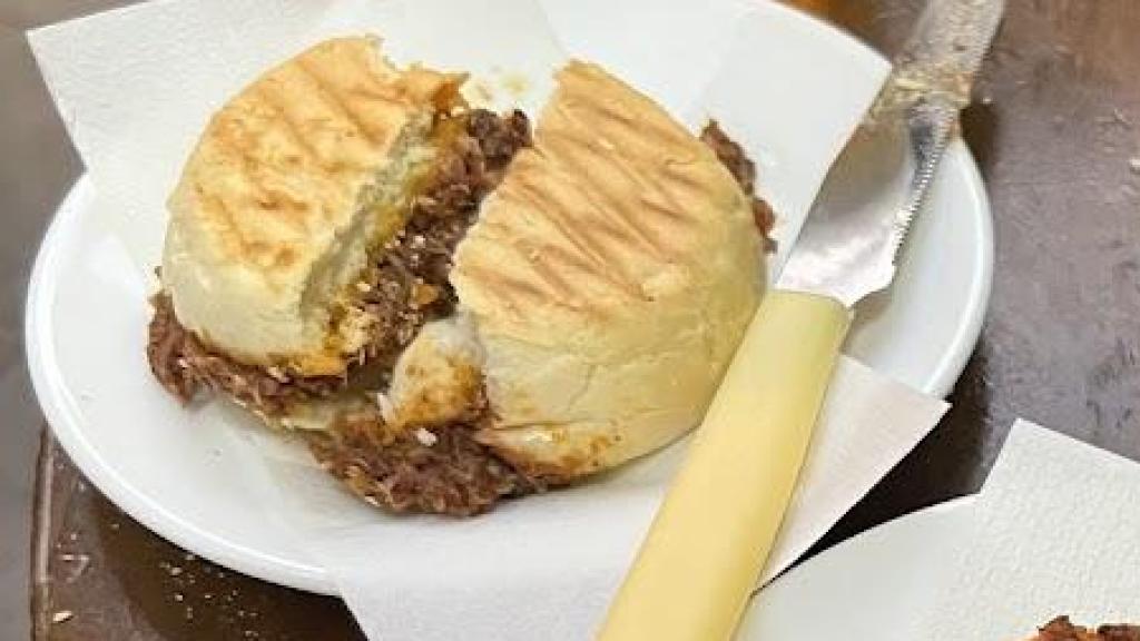 Montaditos de pringá.