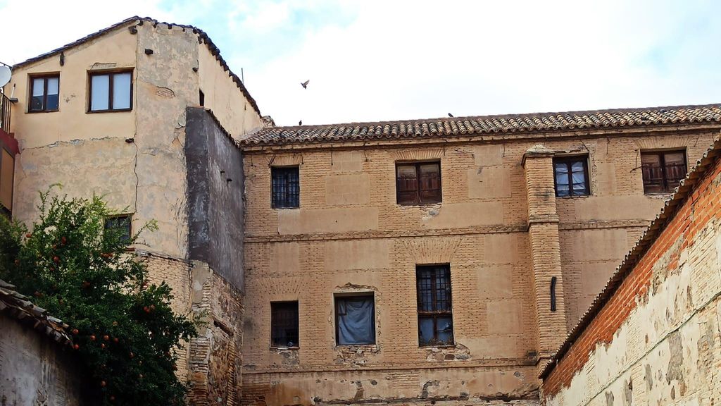 Alamillos del Tránsito es un edificio en desuso en la zona de la judería del Casco histórico de Toledo.