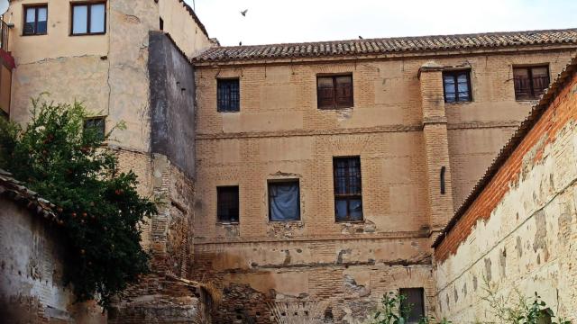 Alamillos del Tránsito es un edificio en desuso en la zona de la judería del Casco histórico de Toledo.