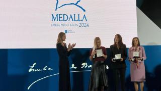 El IDIS de Santiago recibe la Medalla Pardo Bazán.