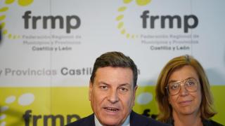 Miriam Chacón - El consejero de Economía y Hacienda, Carlos Fernández Carriedo, participa en la comisión constitutiva de Economía, Hacienda y Fondos Europeos de la Federación Regional de Municipios y Provincias de Castilla y León.