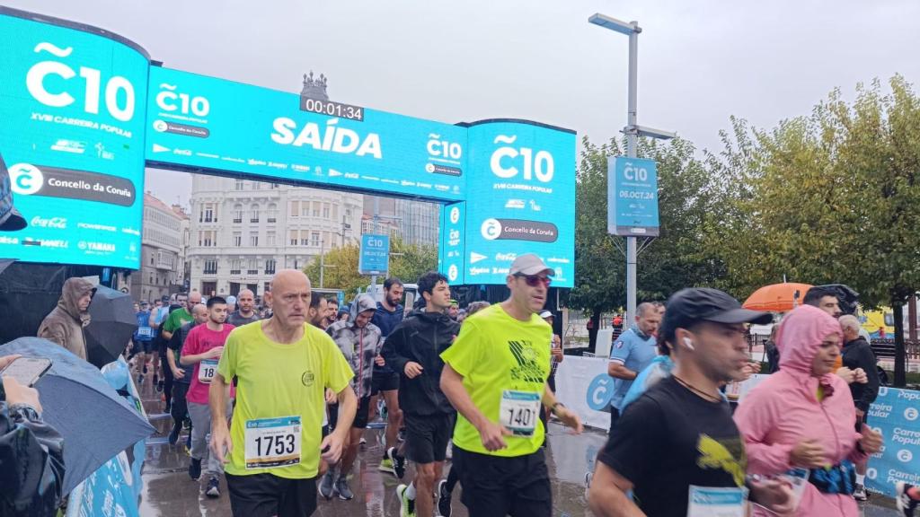 Momento de la salida de la Coruña 10 2024.