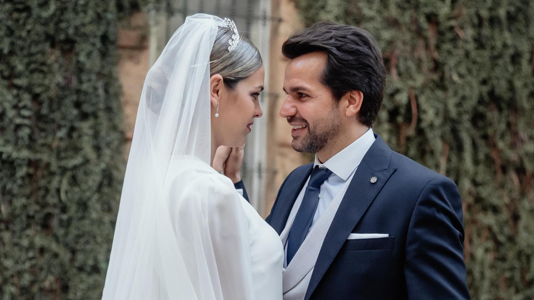 Entramos en la boda de Pepe Flores, ganador de 'GH': todas las imágenes exclusivas del tradicional 'sí, quiero'