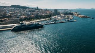 Un crucero hace escala en el puerto de Vigo.