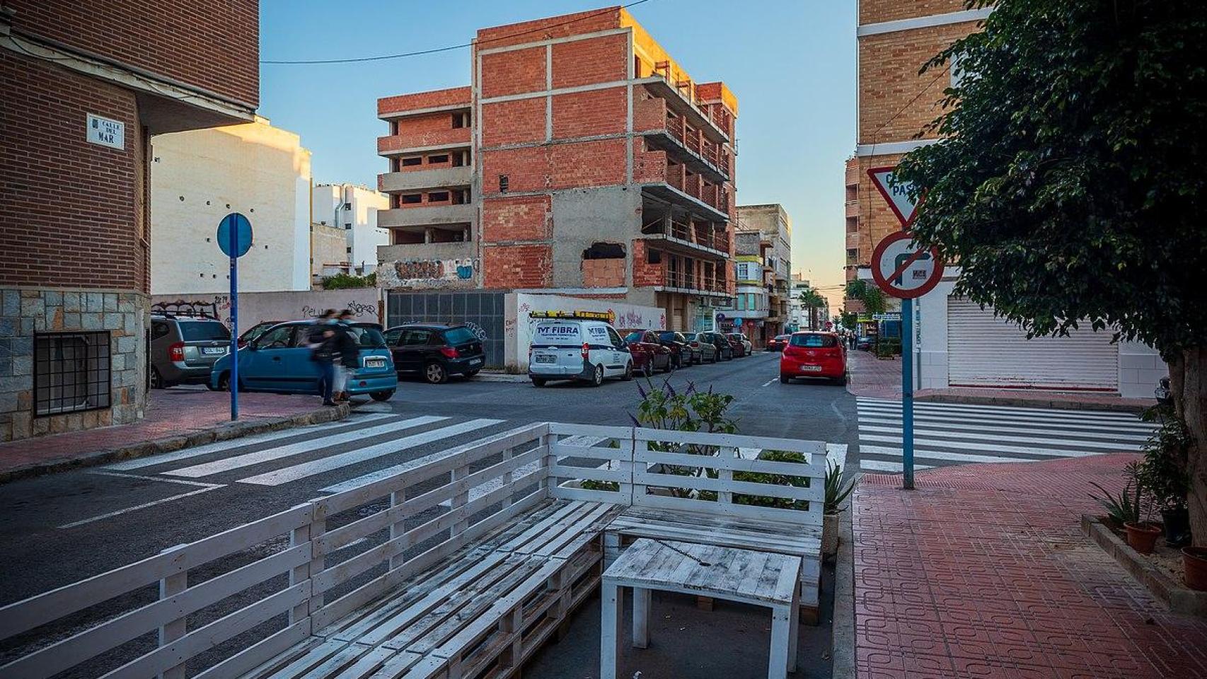 Una calle de Torrevieja, en imagen de archivo.