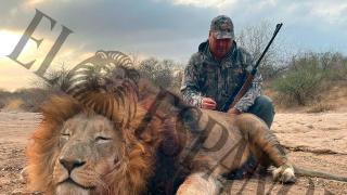 Imagen enviada por Claudio Rivas a Aldama tras una de sus cacerías en África.