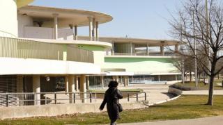 Los cuatro cacahuetes están abandonados y sin uso desde la Expo de 2008