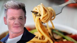 Adiós a la comida sosa: el sencillo truco del chef Gordon Ramsay para que la pasta tenga mucho más sabor